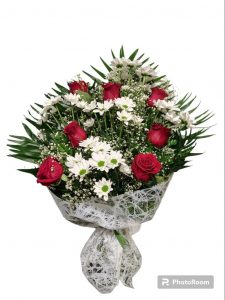 Ramo de condolencias con rosas rojas