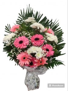 Ramo de condolencias con gerberas