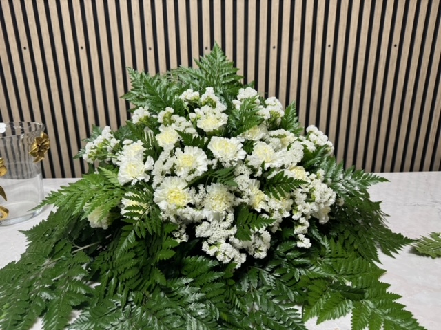 Centro en tonos blancos